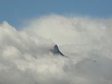 Devinette : La Roche qui perce les nuages