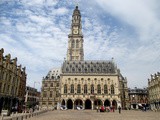 La Place des Héros et le Beffroi à Arras