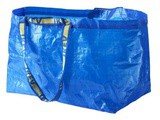 Choisir son sac de voyage : sac à dos, valise ou… sac Ikea