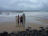Pluie et surf à Noosa Heads