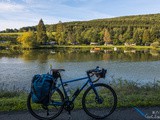 Meuse à vélo – Itinéraire entre France, Belgique et Pays-Bas
