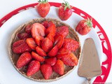Tarte aux fraises et à la compote de rhubarbe (vegan & sans gluten)