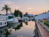 Escapade à Empuriabrava : plages, canaux et détente sur la Costa Brava