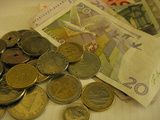 Comment gérer son argent lors de la traversée de plusieurs frontières et pays : 8 astuces à connaître