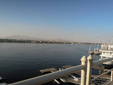 Farniente sur une terrasse au bord du Nil