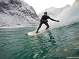 European Outdoor Film Tour 2013 en France : Surf et collecte de déchets au cercle polaire