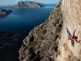 La française Caroline Ciavaldini remporte chez les femmes la deuxième édition du The North Face® Kalymnos Climbing Festival