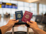 Double nationalité : quel passeport présenter à la frontière