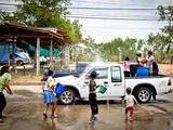 Thaïlande : Songkran, salade de papaye et concours de ladyboys